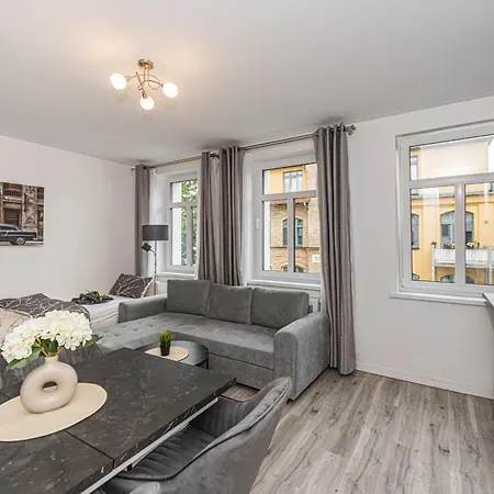 A4 Ruhiges 3-zimmer-studio Mit Balkon Halle (Saale)