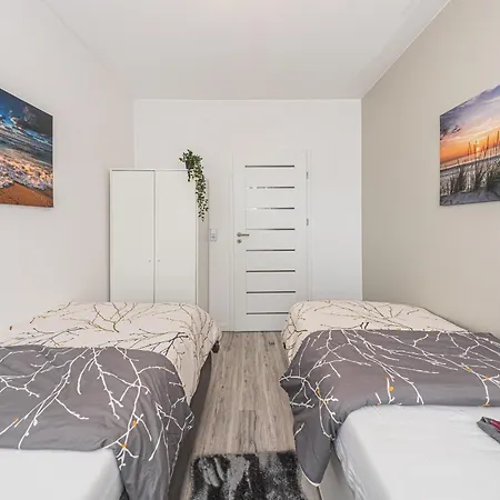 A4 Ruhiges 3-zimmer-studio Mit Balkon Apartament *