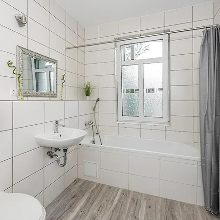 A4 Ruhiges 3-zimmer-studio Mit Balkon Apartament Halle (Saale)