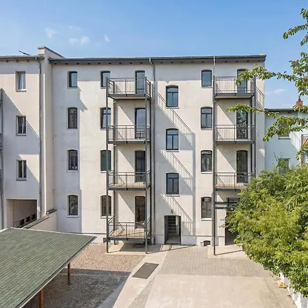 Apartament A4 Ruhiges 3-zimmer-studio Mit Balkon *